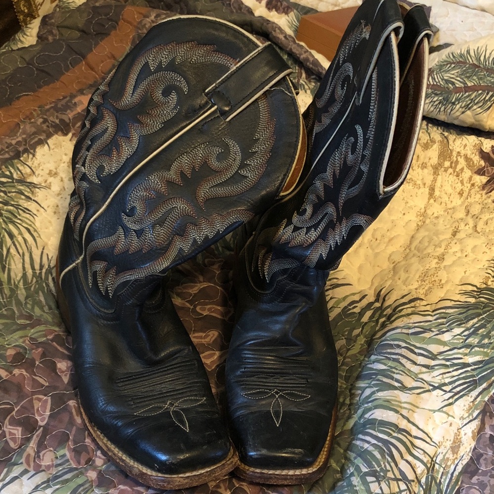Nocona Black and Gray Heeled Boots